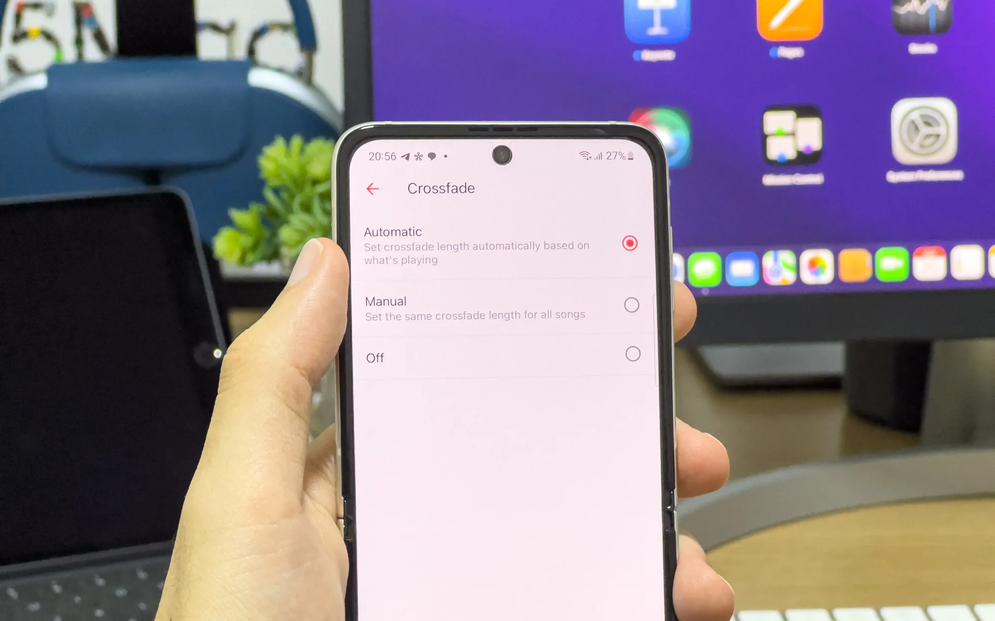 为什么 iOS 上的 Apple Music 没有交叉渐变功能，而安卓应用却有？