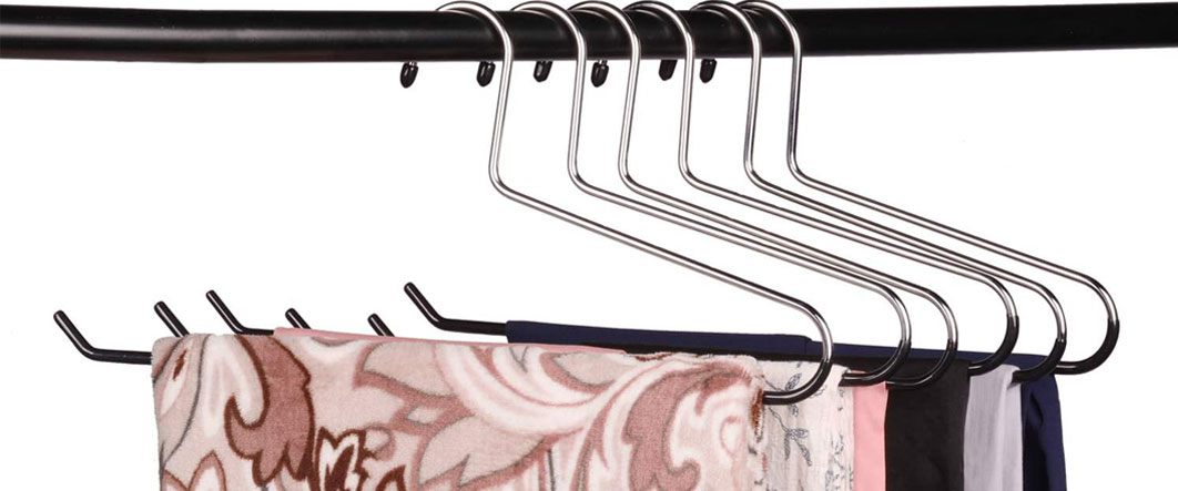 The Best Large Tablecloth Hanger