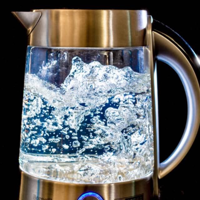 水能否烧到一千摄氏度？