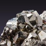 四氧化三铁的真正存在形式是什么？