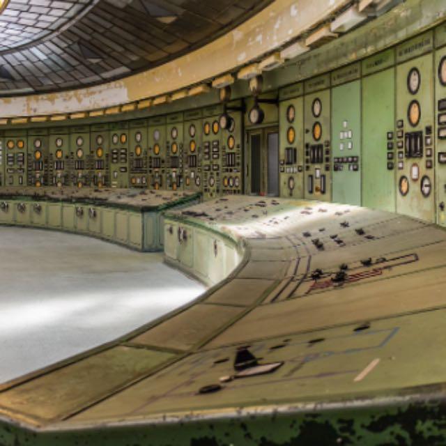 如果把双缝干涉实验的电子换成离子、原子甚至是分子,会得出同样的实验结果吗?