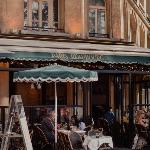 中世纪欧洲是法语逼格高还是拉丁语？