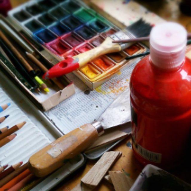 AI 绘画，描述关键词（提示词）需要遵循什么逻辑呢？