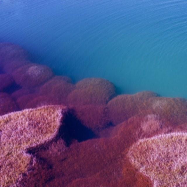 现在地球上是否存在像几百万年前大西洋水即将灌入地中海的地形？