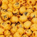 媒体称美国将迎 221 年来最大「蝉灾」，万亿只蝉地上交配，为什么会有「蝉灾」？对当地环境有什么影响？