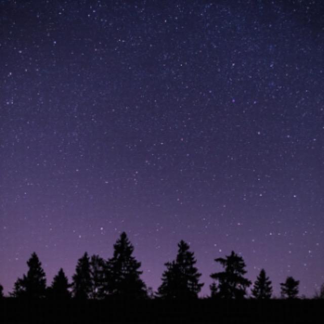 人在宇宙中先憋死,还是先冻死?