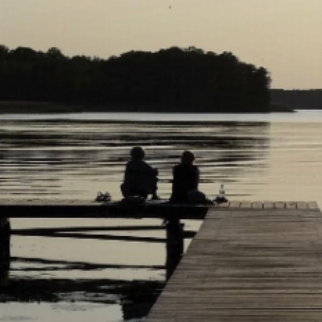 为什么人类的臀部是两瓣的？