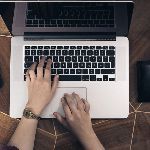 如何看待部分简体中文输入法的初始选字程序中，「嗯」的拼音为「en」？