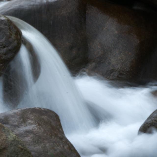 散度和旋度的物理意义是什么？