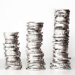 价值理论是用来解释相对价格理论的，还是解释货币（总量）的理论？