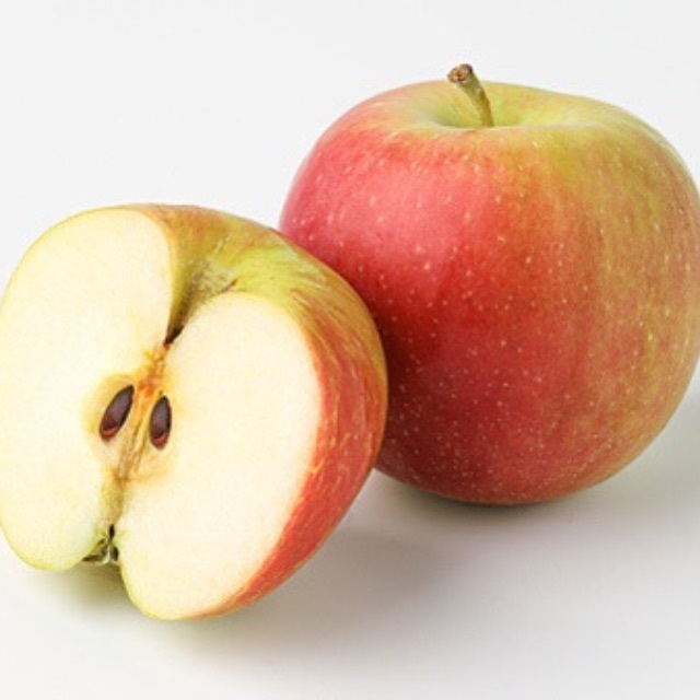 苹果切开后时间长了会发生氧化而变色，是不是就是花青素被氧化所致？