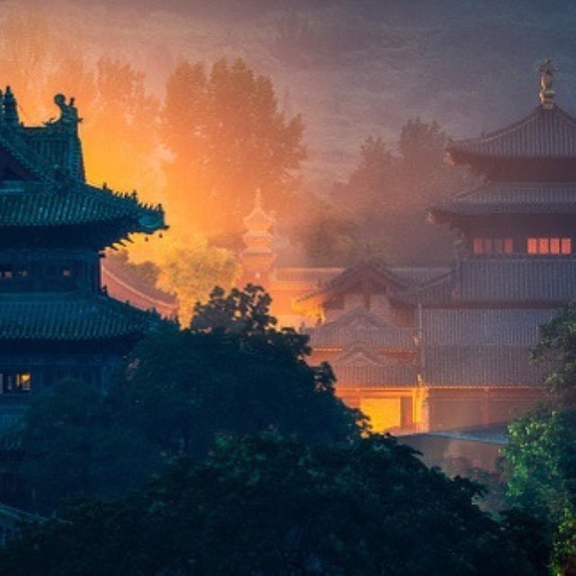 春秋战国时期，周天子是如何渐渐失去对各诸侯国的控制力的？