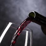 82 年的拉菲，怎么到现在还没喝完？