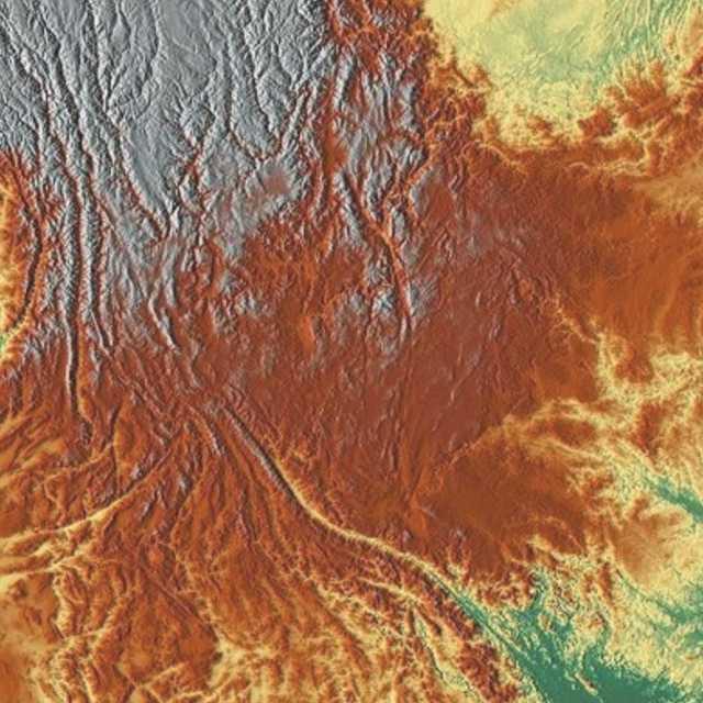 云贵高原基本上没有平原，仅有的谷地也用来建设城市，是怎么容纳那么多人的？