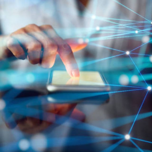 未来 20 年，有哪些传统行业将因前沿科技发展而发生重大变革？