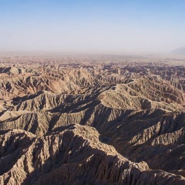 人类把地下资源（金属矿和能源矿）慢慢掏空了以后，地质会发生什么变化？