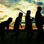 「弱肉强食，适者生存」，那社会达尔文主义是否正确？