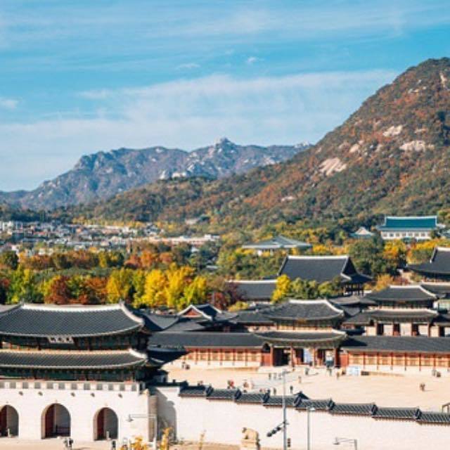 中国古代有哪些可以比肩君士坦丁堡的易守难攻的坚城?