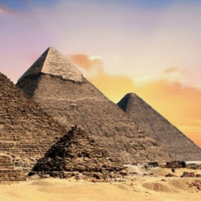 为啥金字塔塔尖有 99 成新？