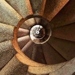 10 × 10 的正方形最多可放入多少个直径为 1 的圆？