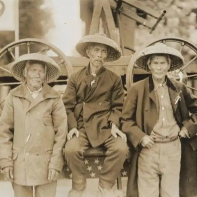 为什么西方人会误以为古代中国人经常戴斗笠？