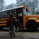 为什么汽车不通过技术解决「把孩子遗忘在车里」这个问题？