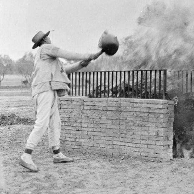 明明一把火就可烧光鸦片，为何林则徐要劳神费力用海水浸泡？