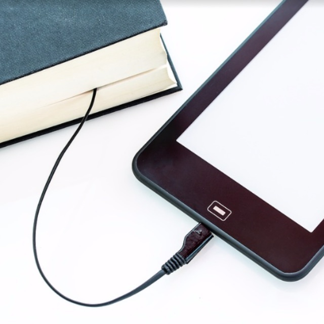 把充电宝的输入口和输出口连接起来,会有什么情况发生?