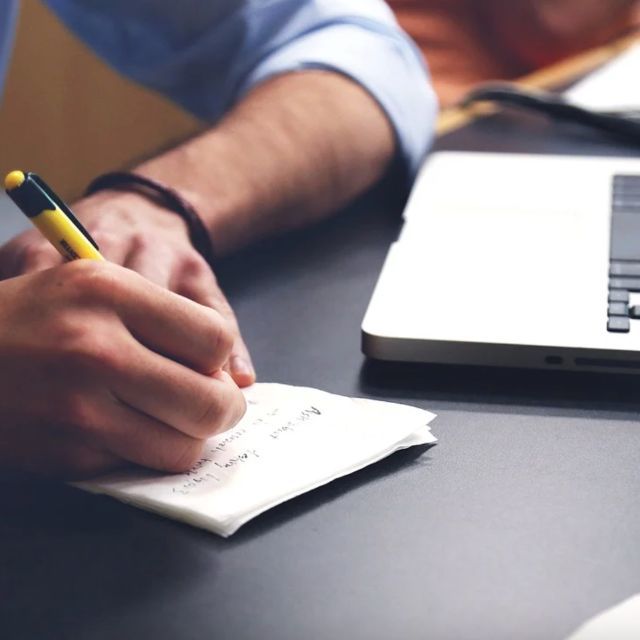 外行对你熟知的领域有哪些误解？