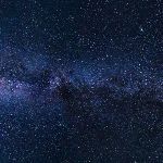 如何回答孩子问的「为什么天上的星星不会掉到地上来」？