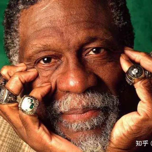 生涯 11 冠的 NBA 名宿比尔·拉塞尔于 7 月 31 日去世,如何评价其传奇的生涯?