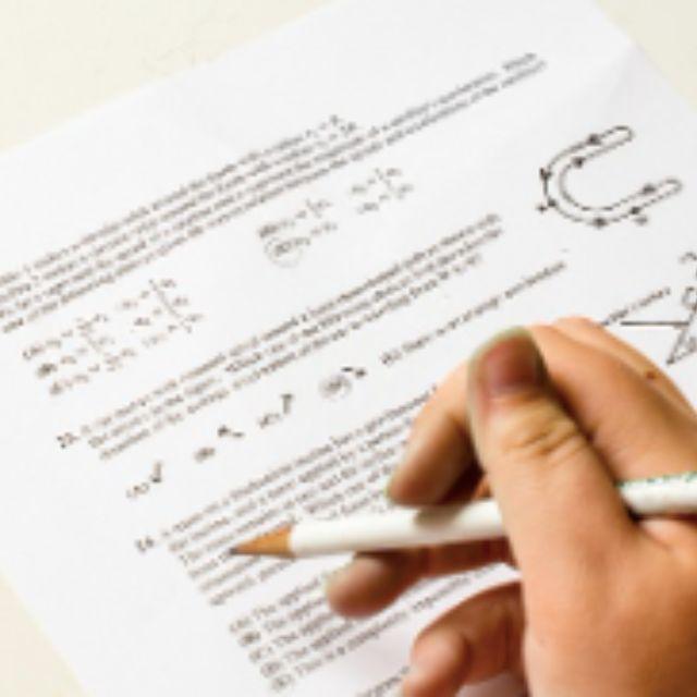 哪些数学命题曾经长期被误认为是正确的，但之后被严格证明是错的？