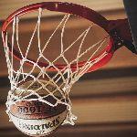 乔丹是什么时候公认成为 NBA 历史第一人的？