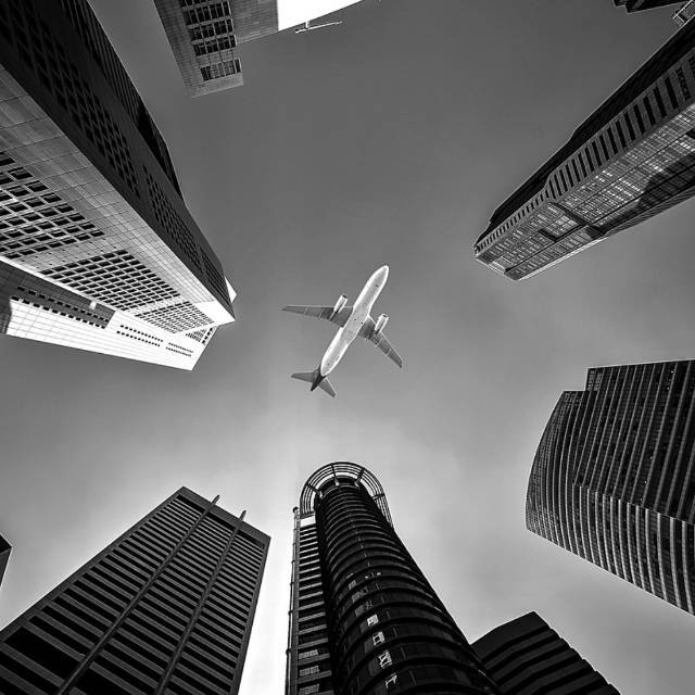 如何给一架飞机称重？