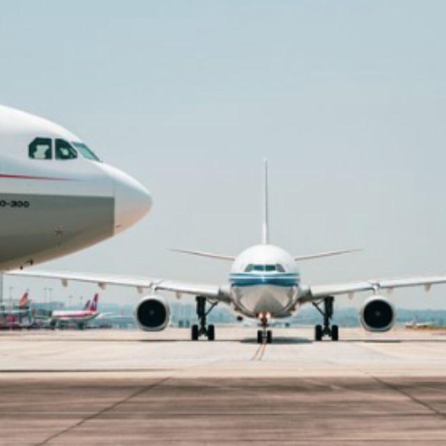 飞机一直在天上飞着打转是为什么?