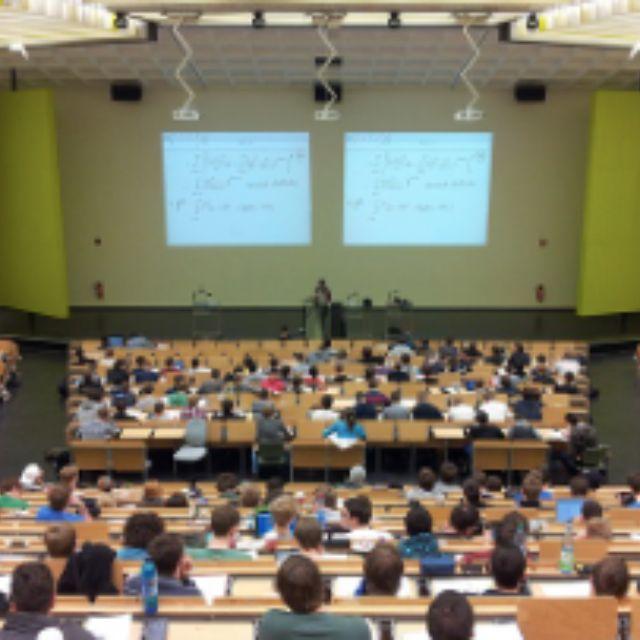 小事 · 你在大学生活中最美好的一个瞬间是什么？