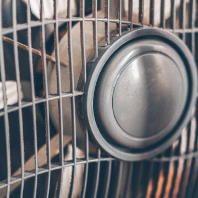 小的时候农村三伏天，没有电扇和空调，是怎么熬过炎热的?