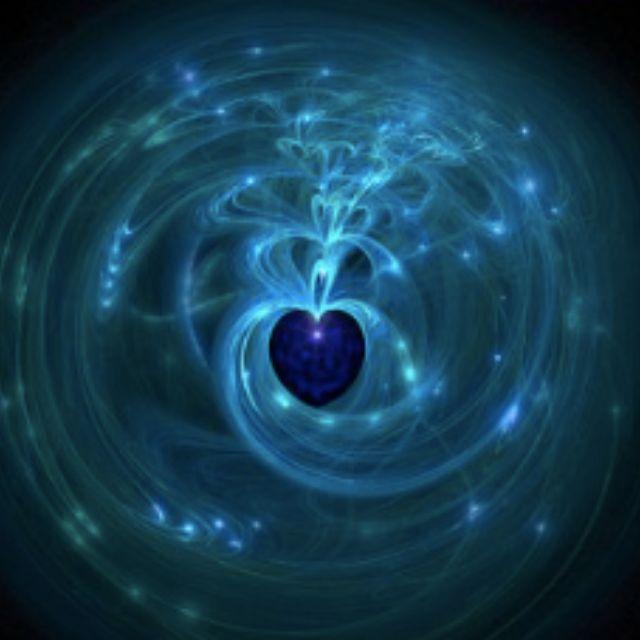 《泰坦尼克号》Rose 为什么保留了卡尔送她的海洋之心一生，临终前又抛回了海底？