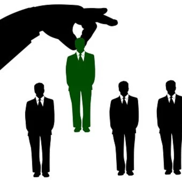 人力资源管理的底层逻辑是什么？其最核心的关切又是什么？